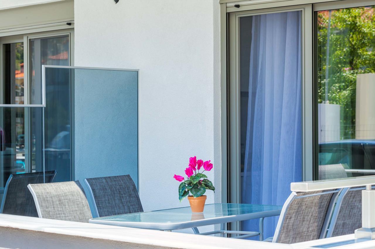 Nymphes Deluxe Accommodation פפקוהורי מראה חיצוני תמונה