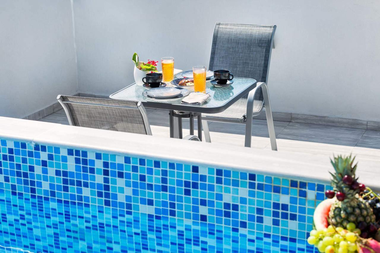 Nymphes Deluxe Accommodation פפקוהורי מראה חיצוני תמונה
